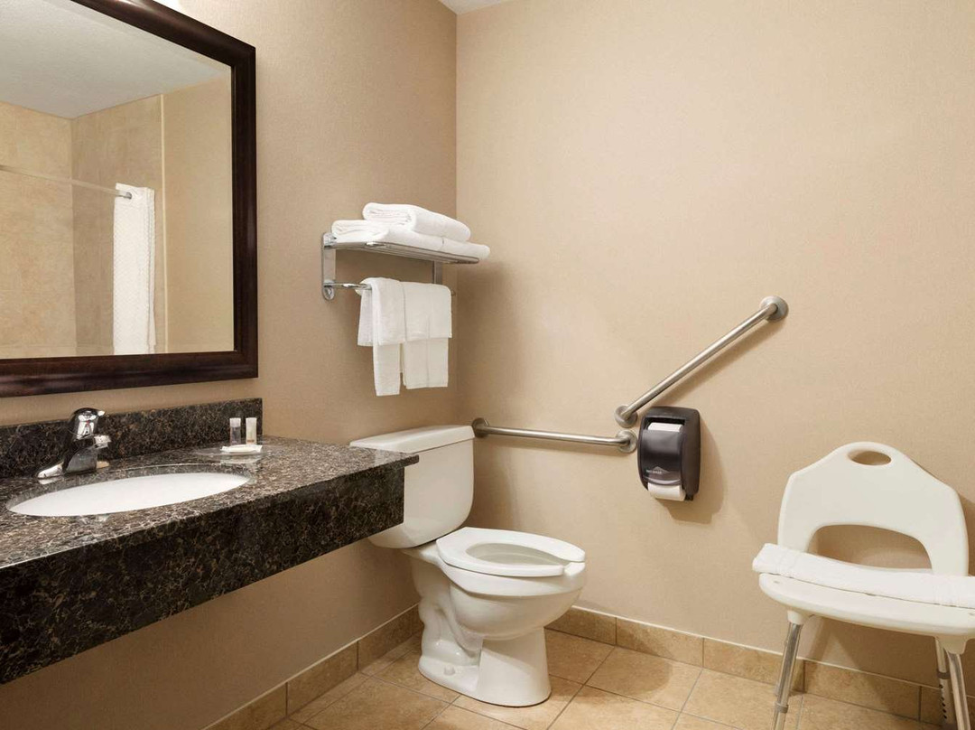 Days Inn by Wyndham Innisfail主图