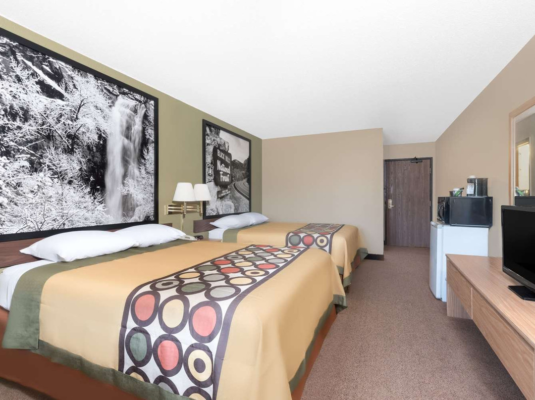 温纳速 8 酒店主图