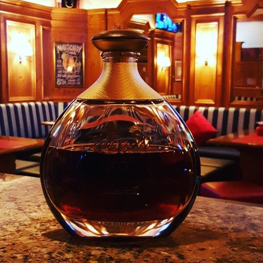 Johnys! Bar-Hof必去景点