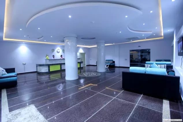 Hotel Girish & Resort-商务中心/多功能厅