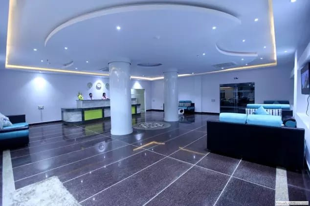 Hotel Girish & Resort主图