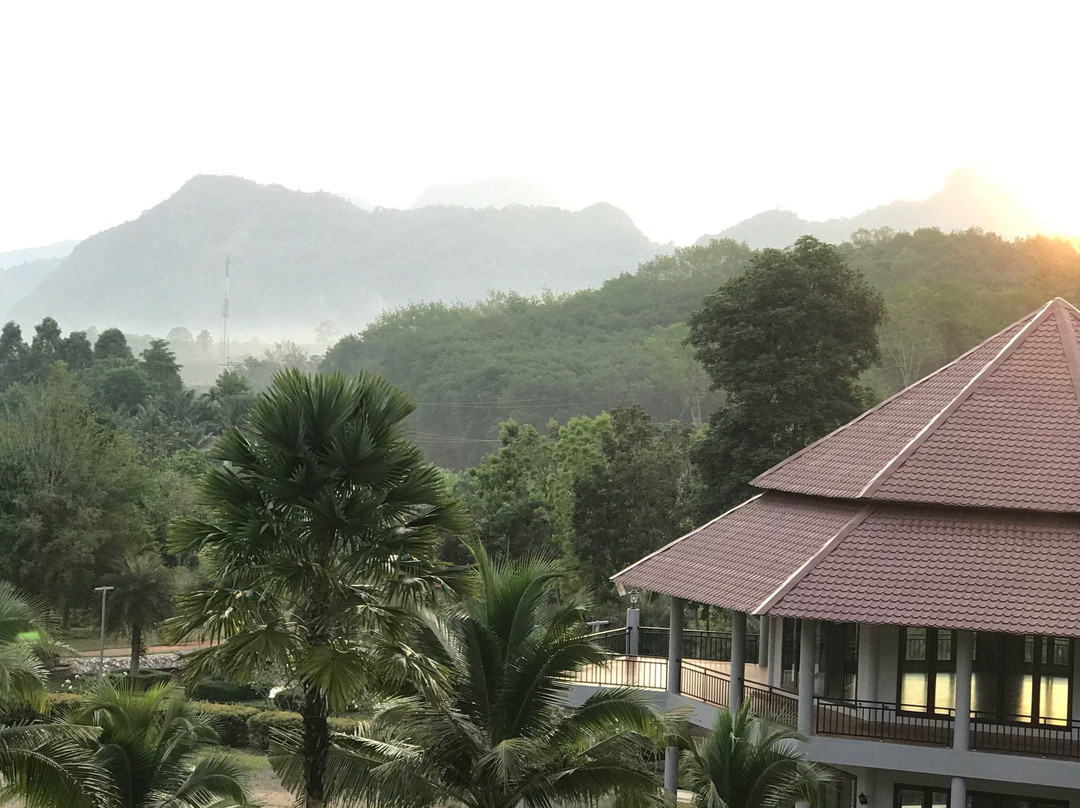 Takhun Mountain View Hotel主图