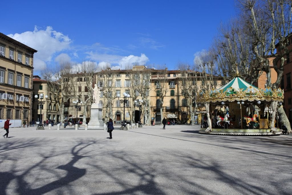 Piazza Napoleone景点图片