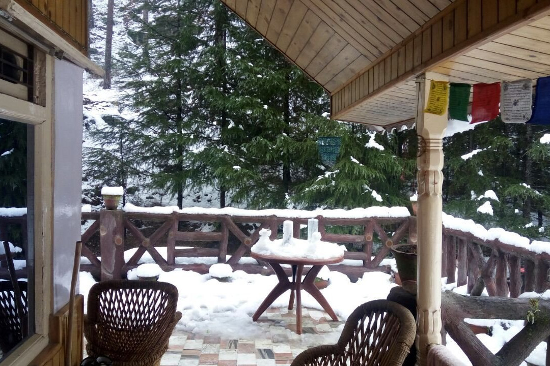 Colonel's Dacha主图