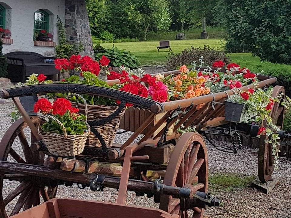 Kacze Bagno酒店住宿-Domy Konesera - Dom Pracy Tworczeji Rozwoju Trzcin Resort