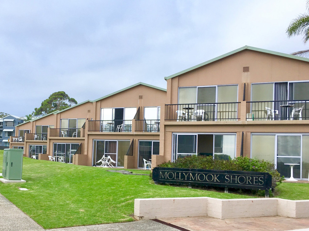 Mollymook Shores Hotel主图