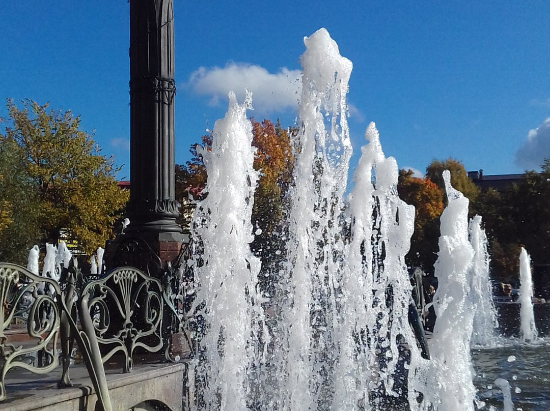 Fountain "Four Seasons"景点图片