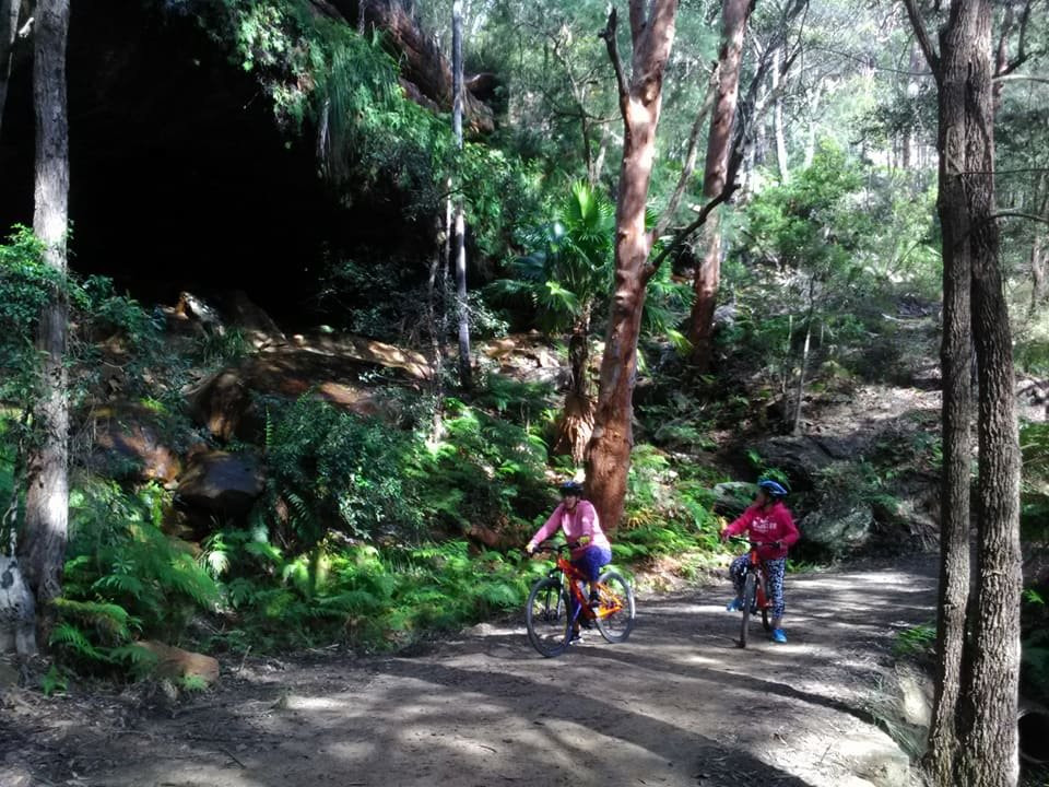 Central Coast Mountain Bike Tours景点图片