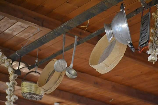 Karditsa Region餐馆和美食-Istorikos Kostoulas i Kastania