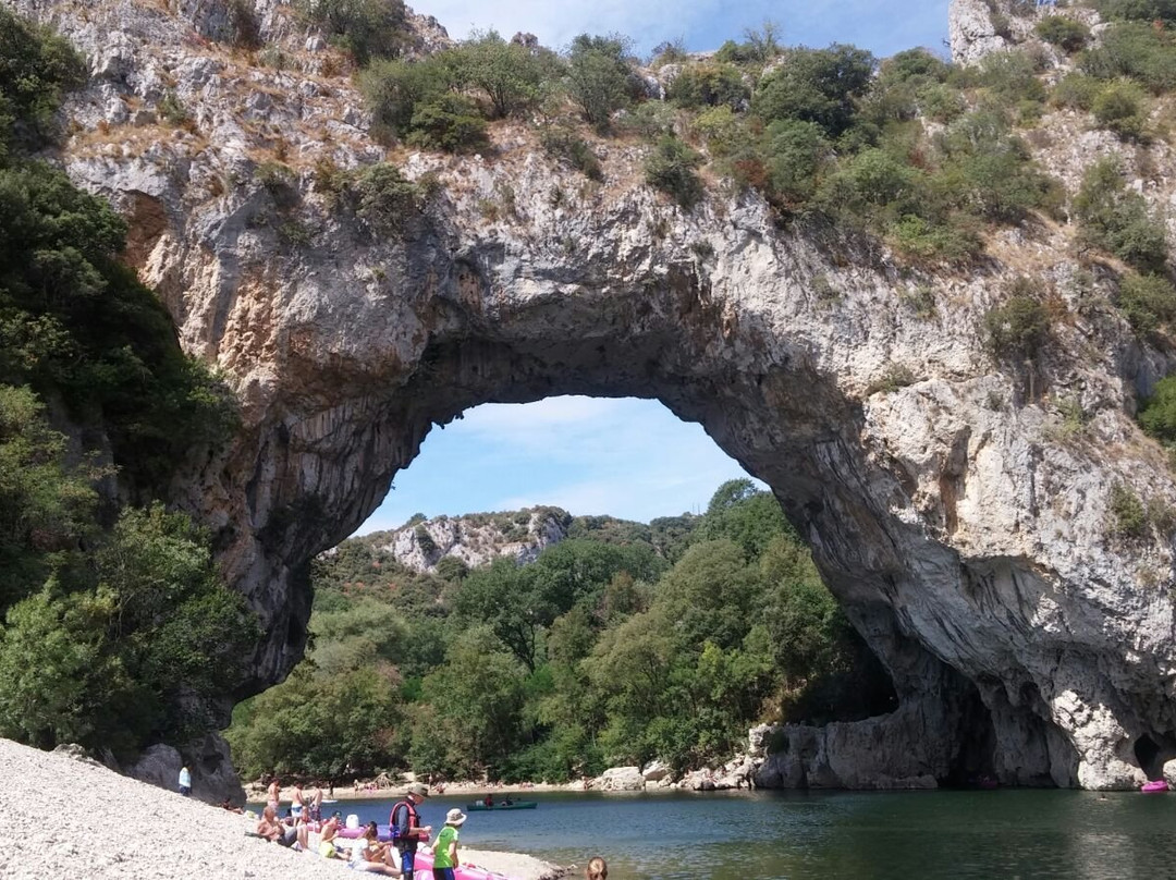 Canoe Ardeche Bateaux-瓦隆蓬达尔克必去景点