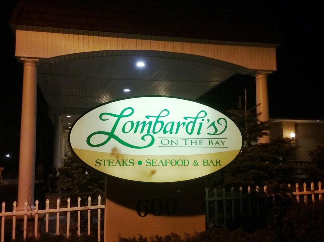 Davis Park餐馆和美食-Lombardi's On The Bay