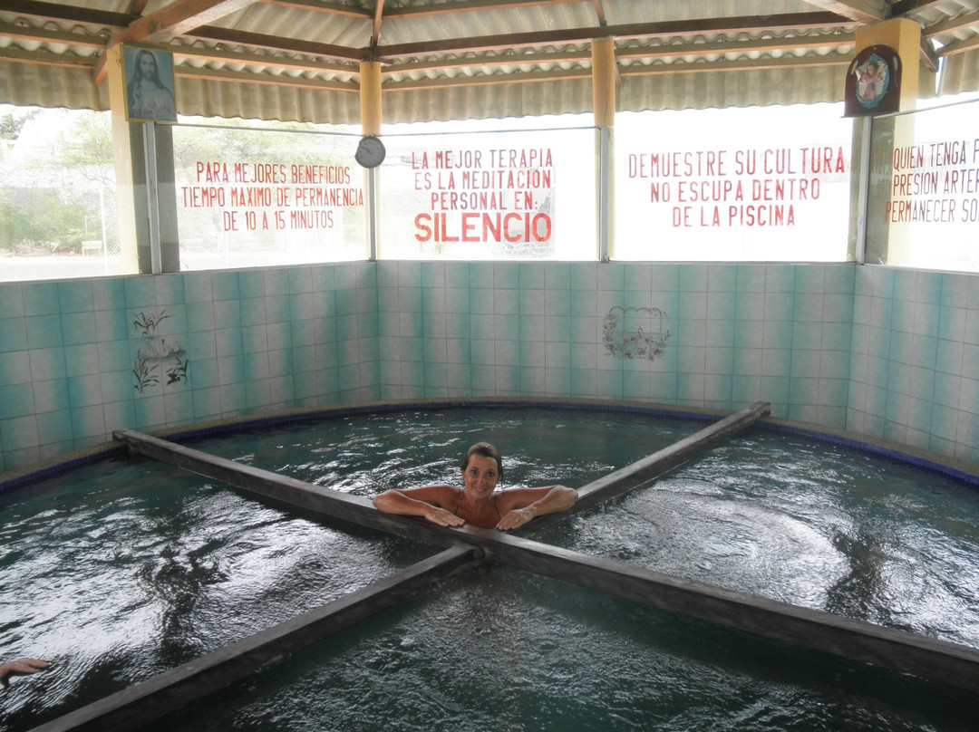 Banos de San Vicente-萨利纳斯必去景点