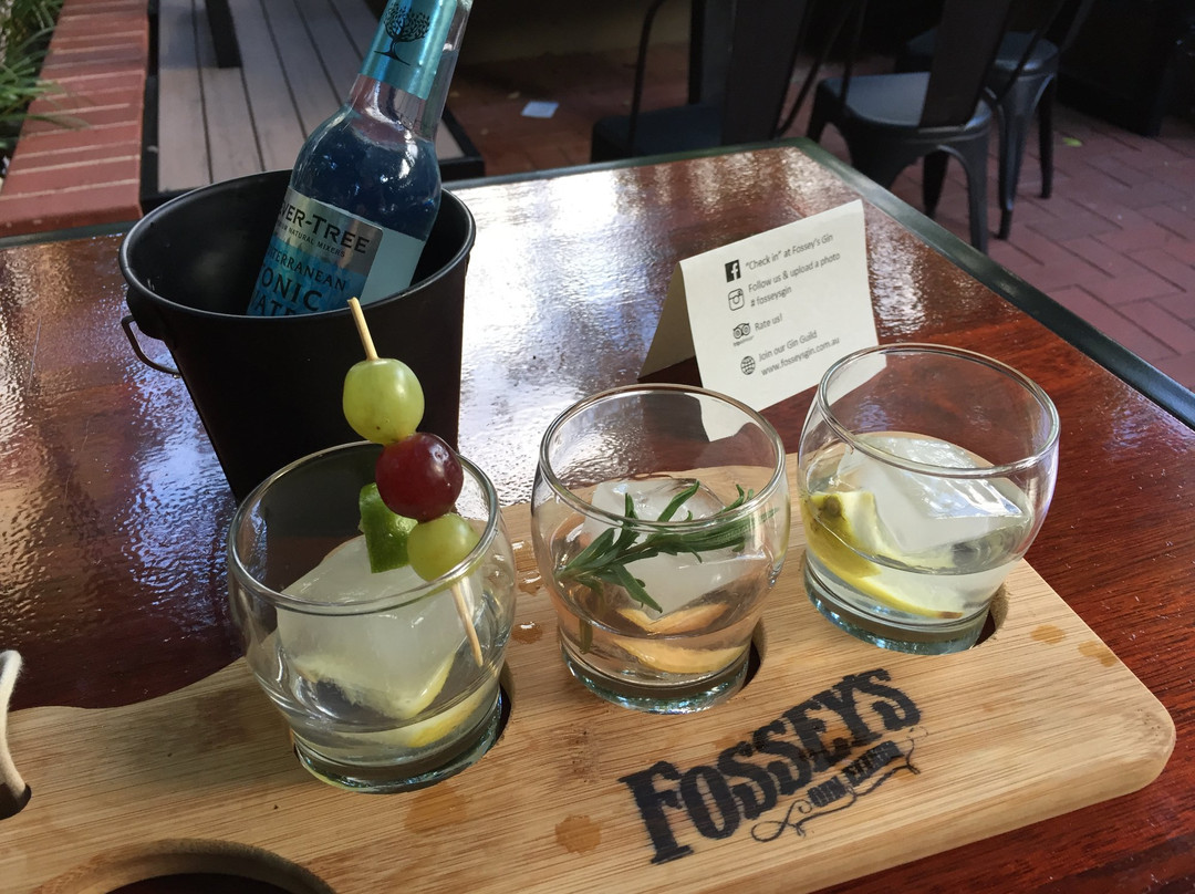 Fossey's Ginporium and Whisky Distillery-米尔杜拉必去景点