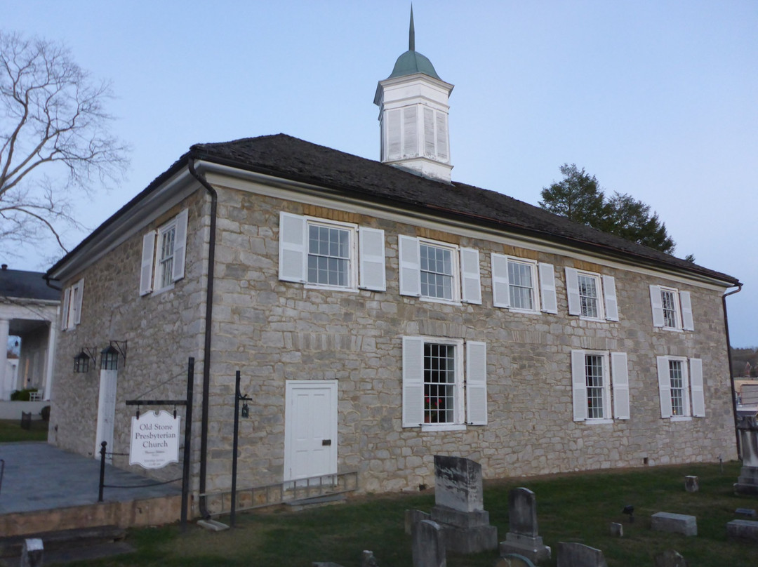 Old Stone Presbyterian Church-Lewisburg必去景点
