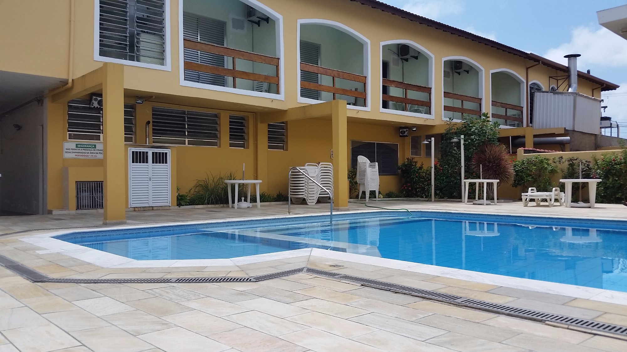 Brisamar Beach Hotel-泳池