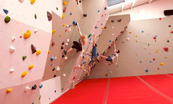 The Red Goat Climbing Wall-约克必去景点