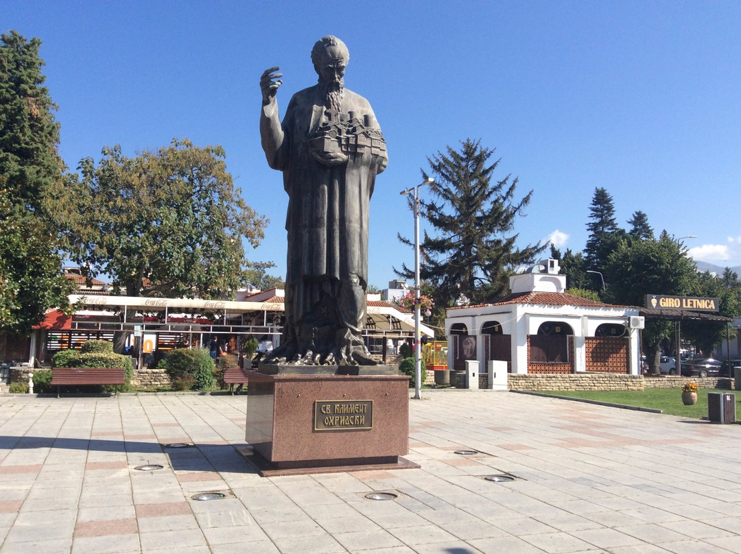 Monument St. Kliment Ohridski景点图片