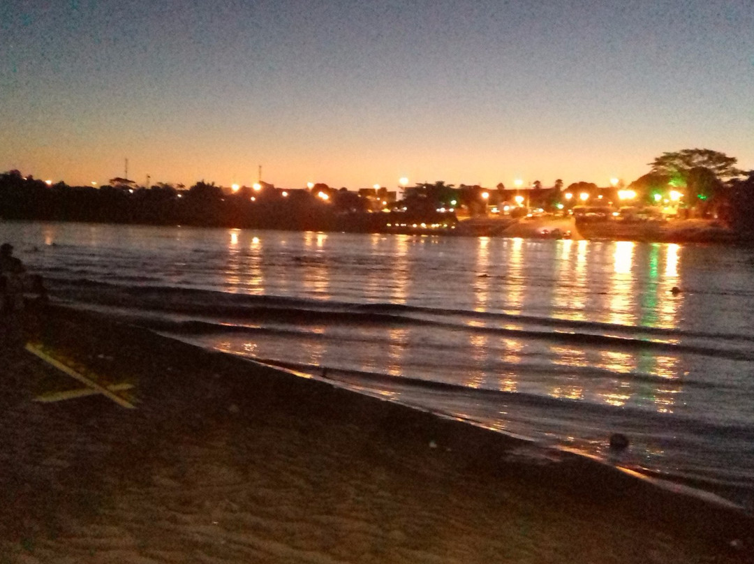 Quarto Crescente Beach景点图片