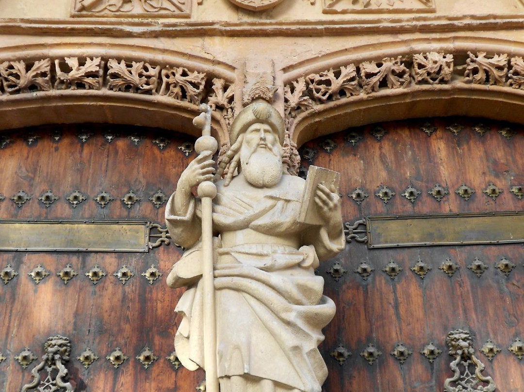 Iglesia de Santiago Apostol景点图片