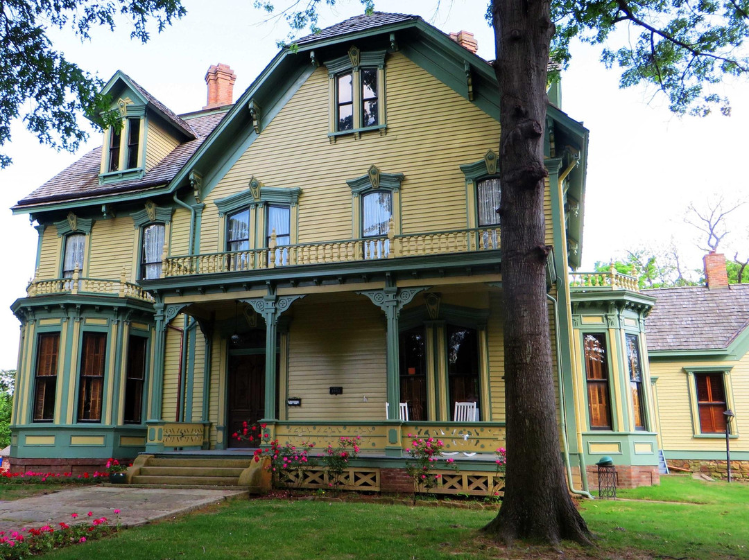 The Clayton House-史密斯堡必去景点