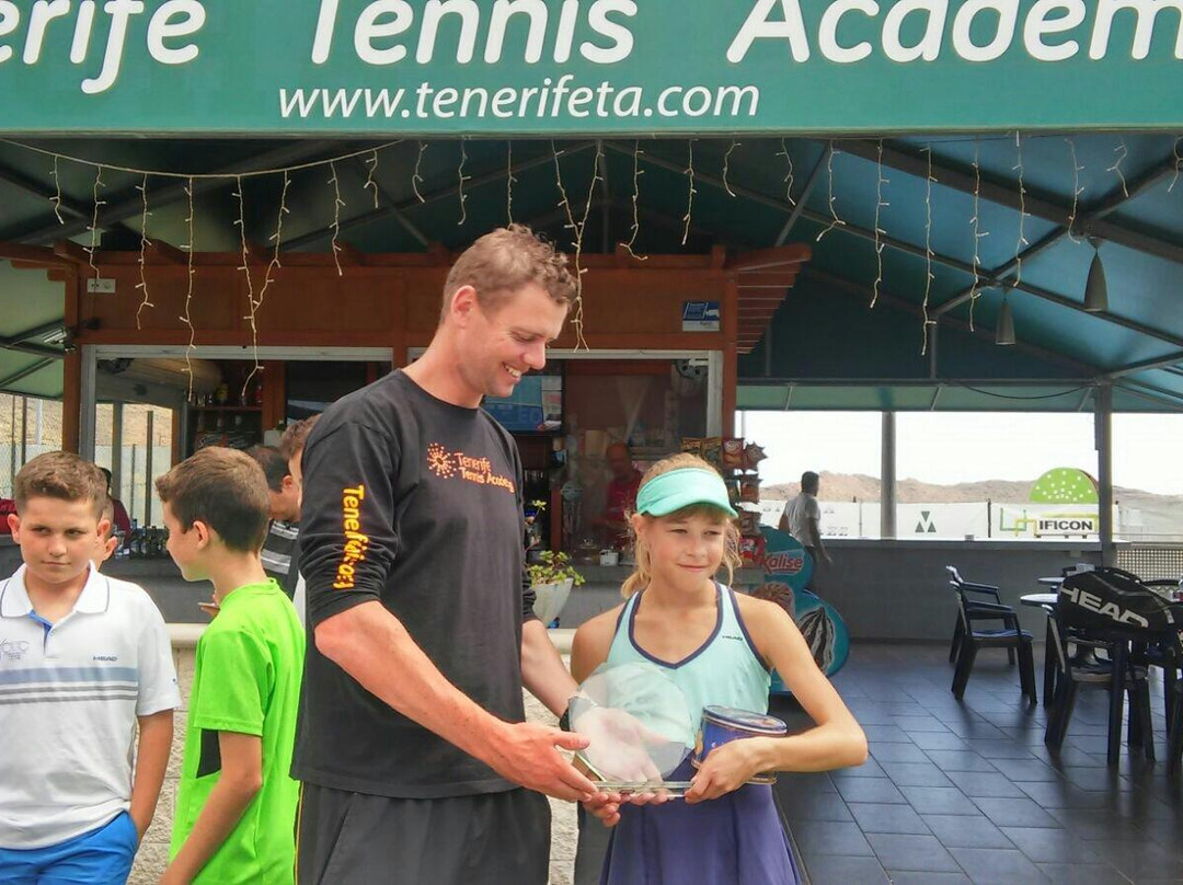 Tenerife Tennis Academy-阿罗纳必去景点