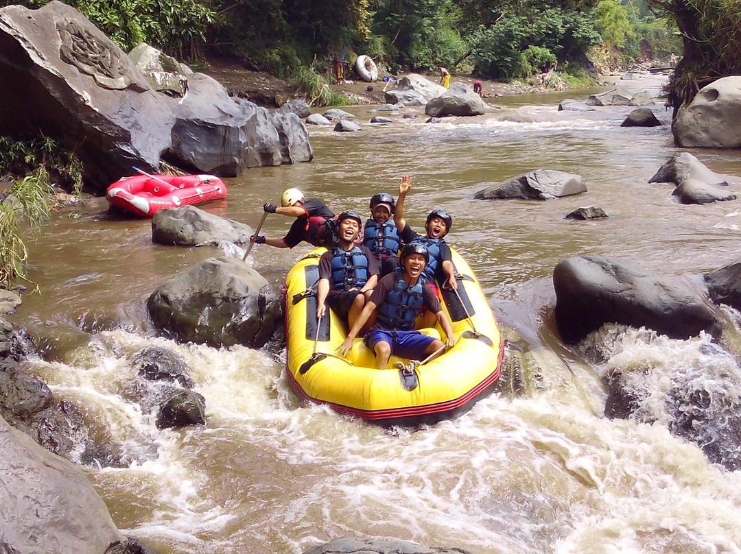 Rafting Sahabat Air-巴图必去景点