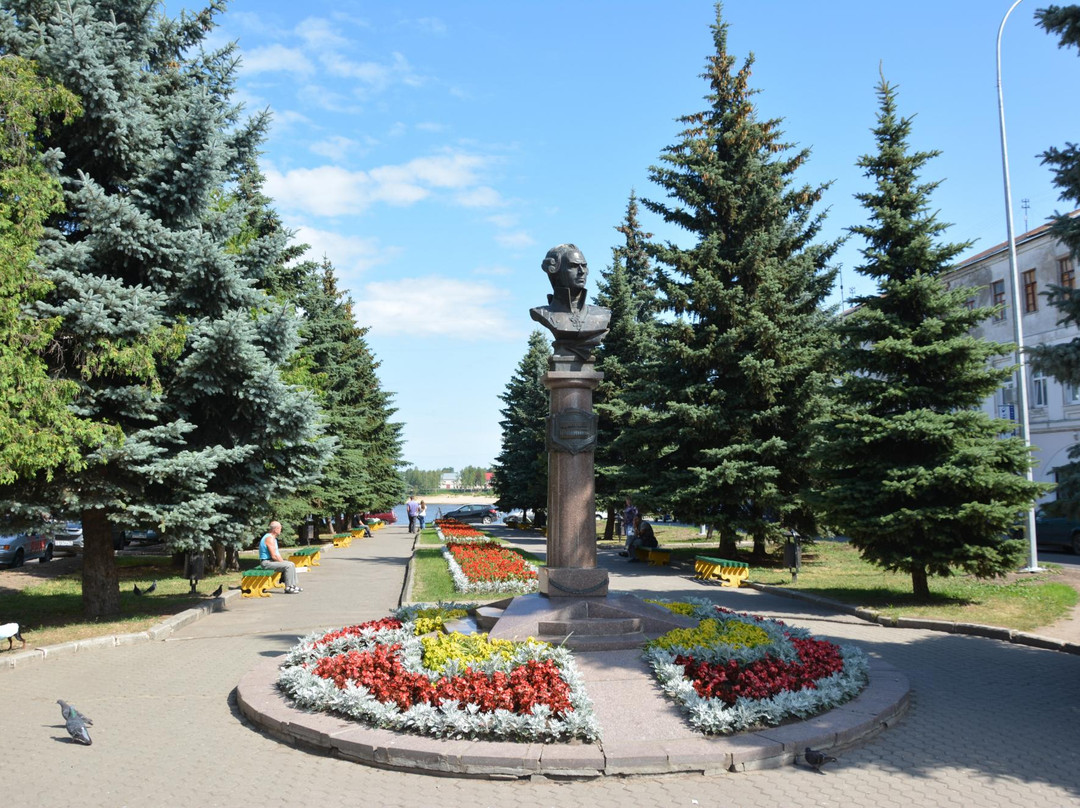 Monument to Fyodor Ushakov景点图片