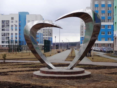 Lesnoi旅游景点-Sculpture Heart