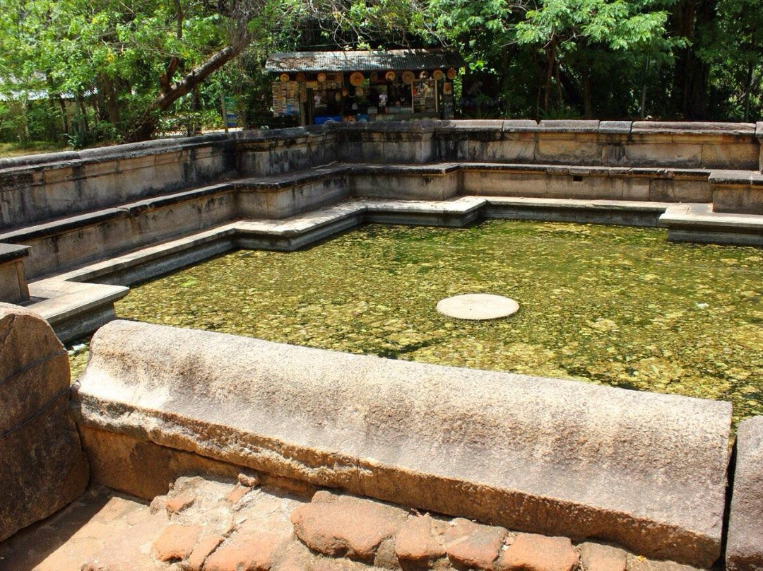 Kumara Pokuna-波隆纳鲁瓦必去景点