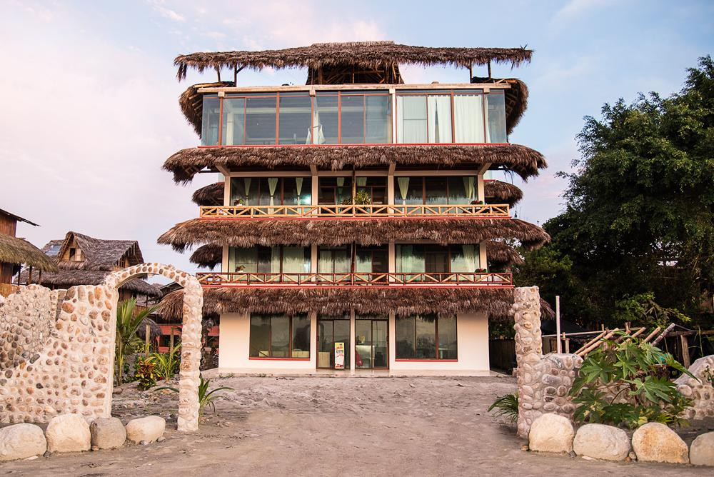 Mompiche酒店住宿-Hotel San Antonio Suite