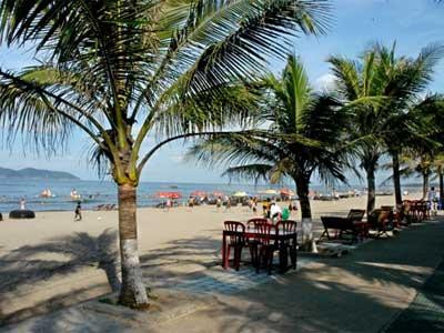 Cua Lo Beach景点图片