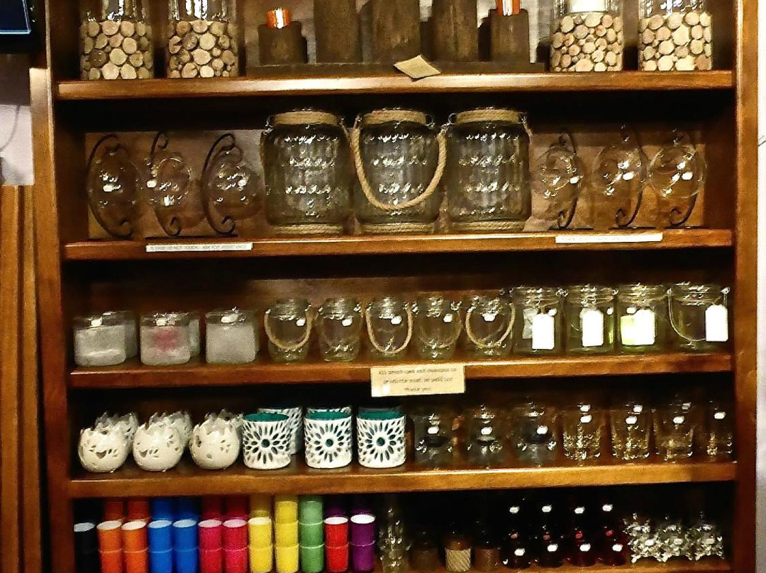 The 3 Wishes Candle Barn景点图片