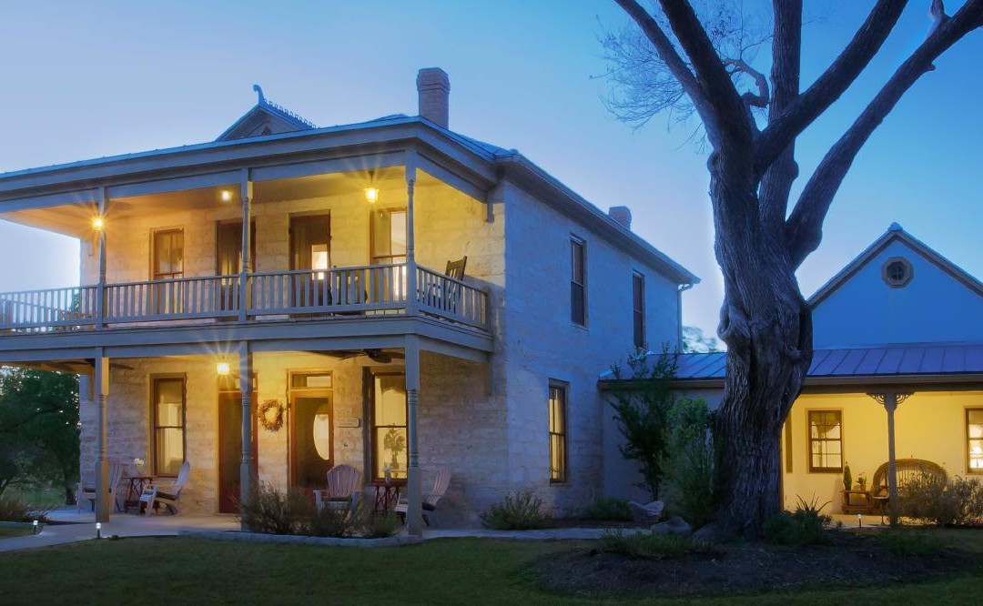 Rock House Hideaway主图