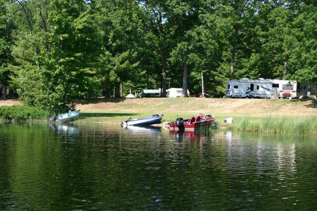 Pickerel Lakeside Campground and Cottages