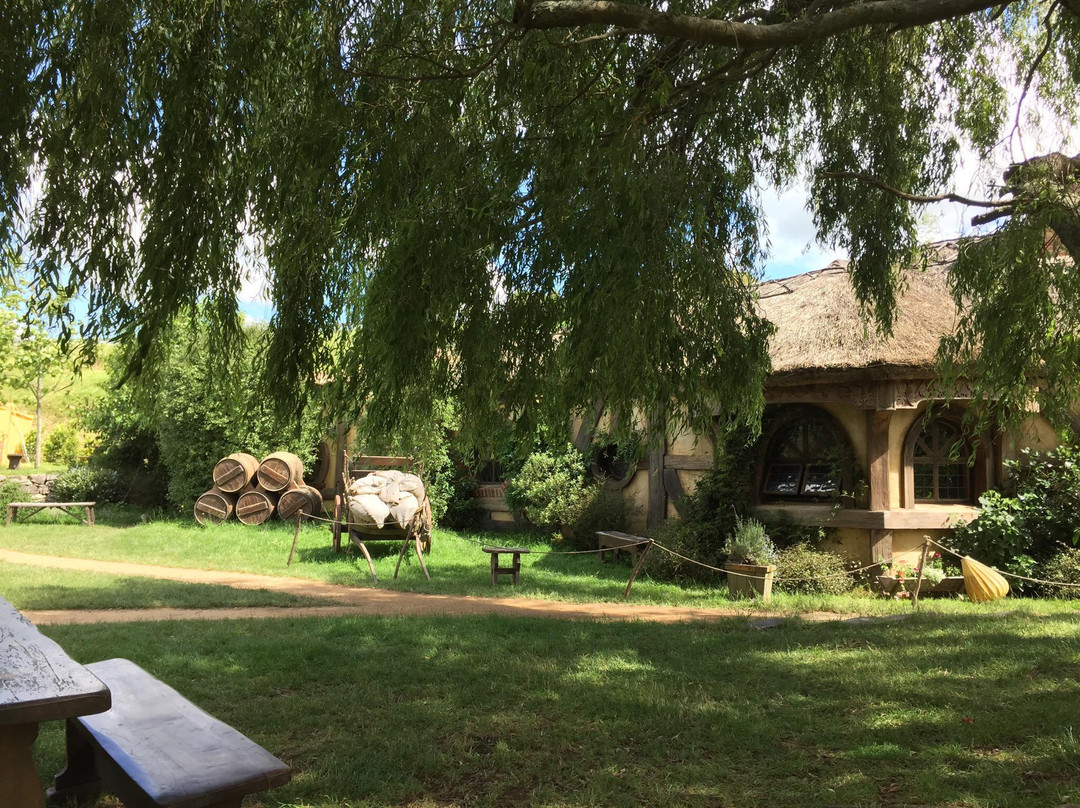 霍比屯电影外景地游览-希努埃拉必去景点