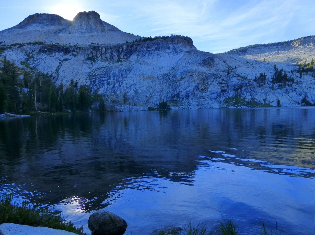 May Lake Trail景点图片