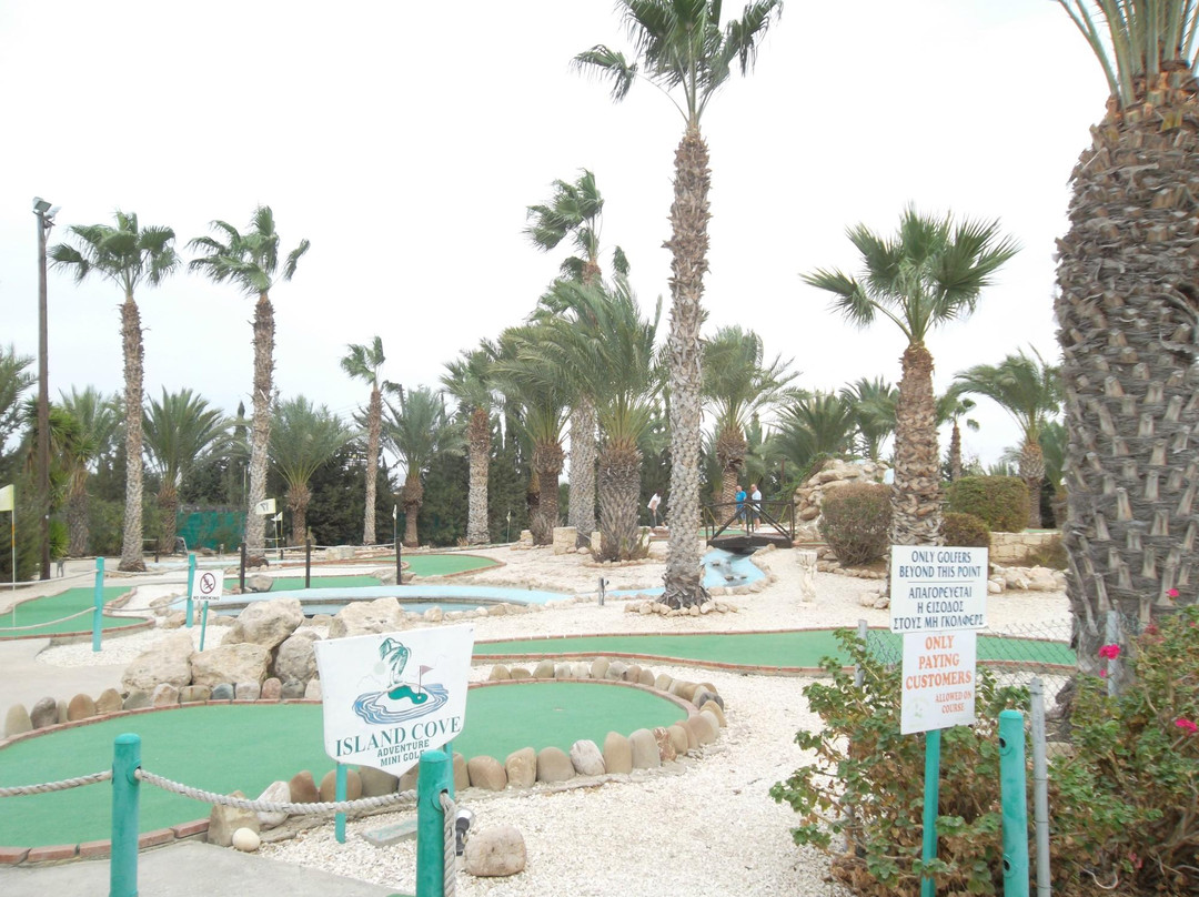Island Cove Adventure Mini Golf-Geroskipou必去景点