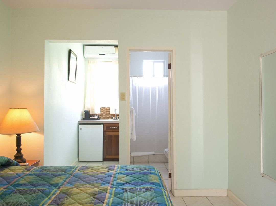 Sea View Hotel主图