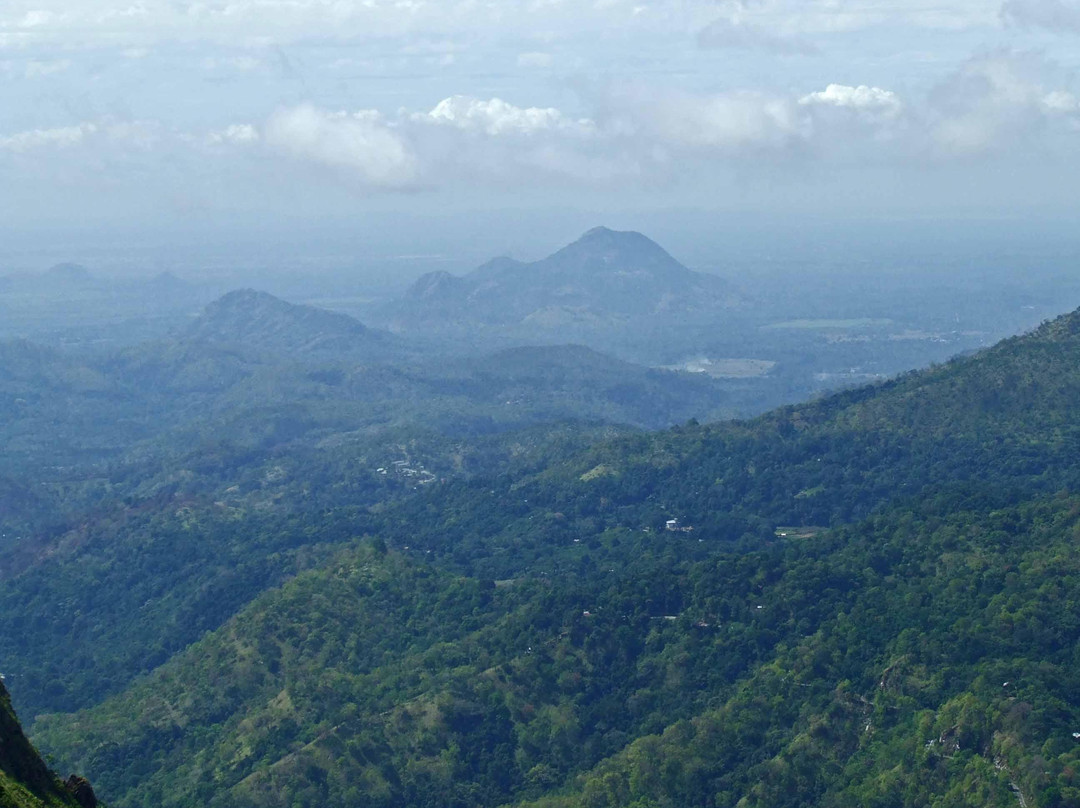 小亚当峰-埃勒必去景点