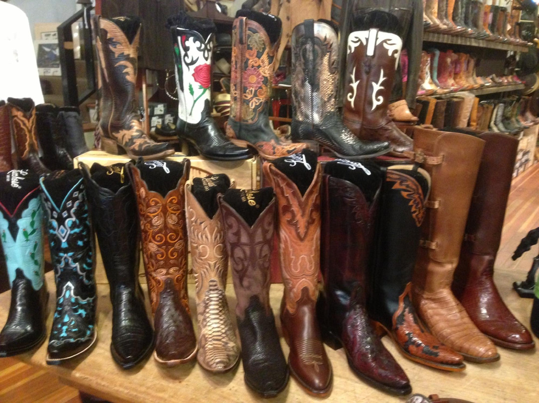 Saratoga Saddlery Boutiques景点图片