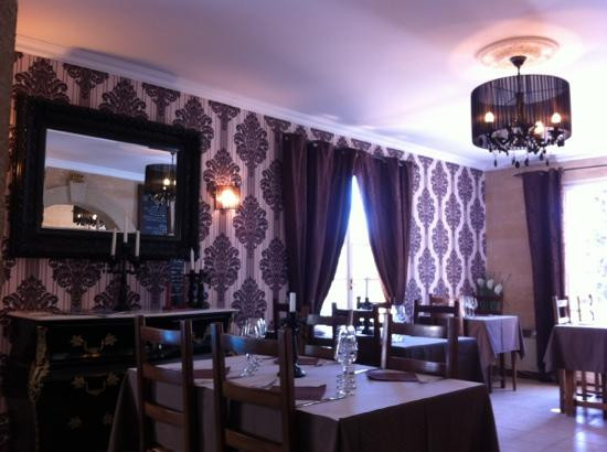 Roquebrun餐馆和美食-Auberge Saint-Hubert