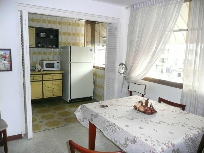 Nelson's Place主图