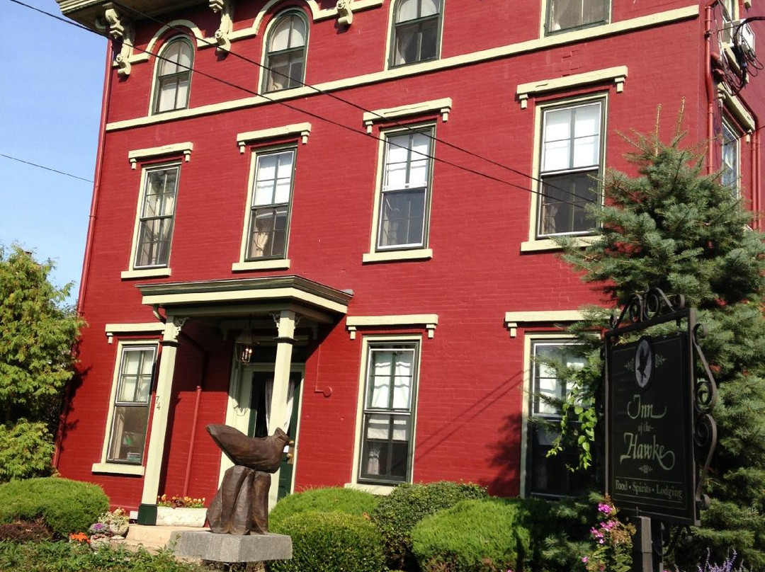 Inn of the Hawke主图