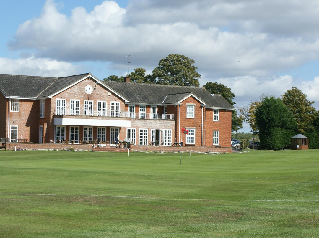 Gosfield Lake Golf Club景点图片
