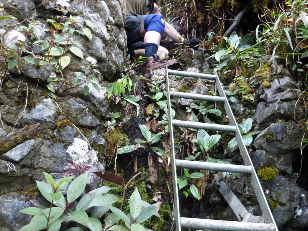 The Pinnacles Trail-姆鲁国家公园必去景点