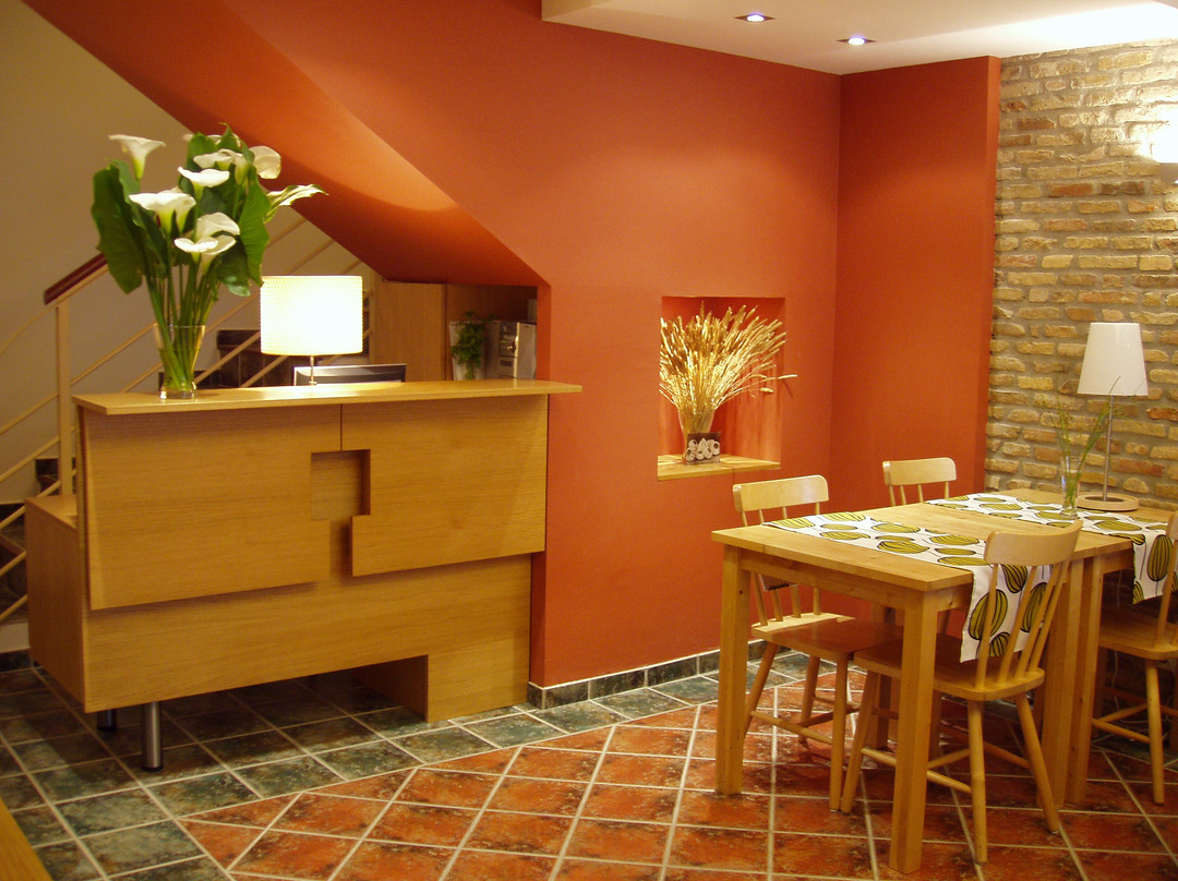 拉特萨尼亚乡村酒店主图