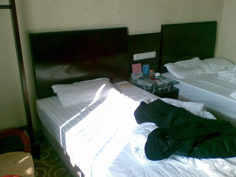 东营白云饭店（火车站胜利广场店）-客卧