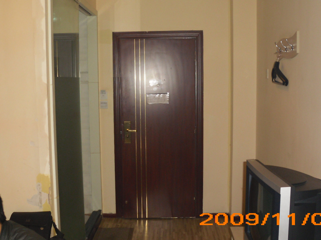 长江长大酒店主图