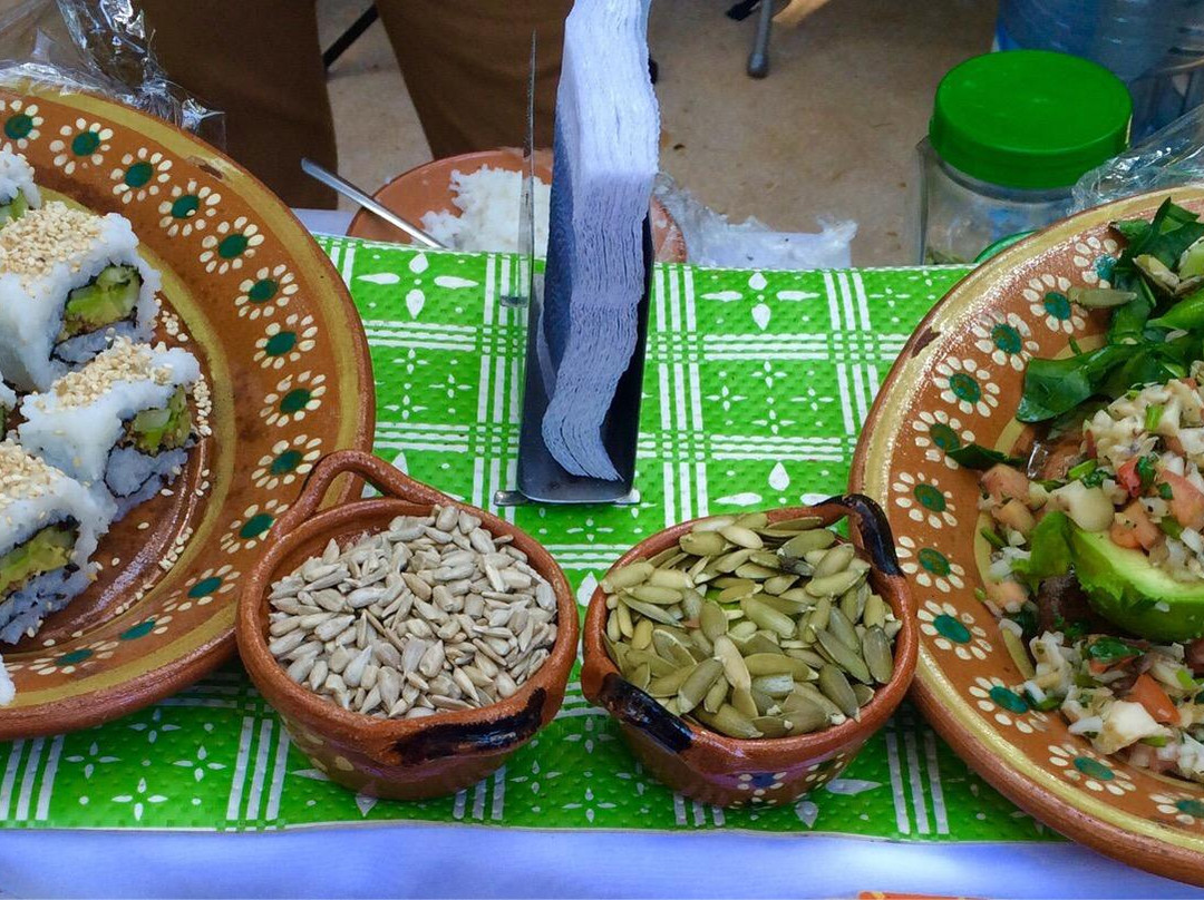 Joaquín Zetina Gasca餐馆和美食-Lukas y Lorenzo