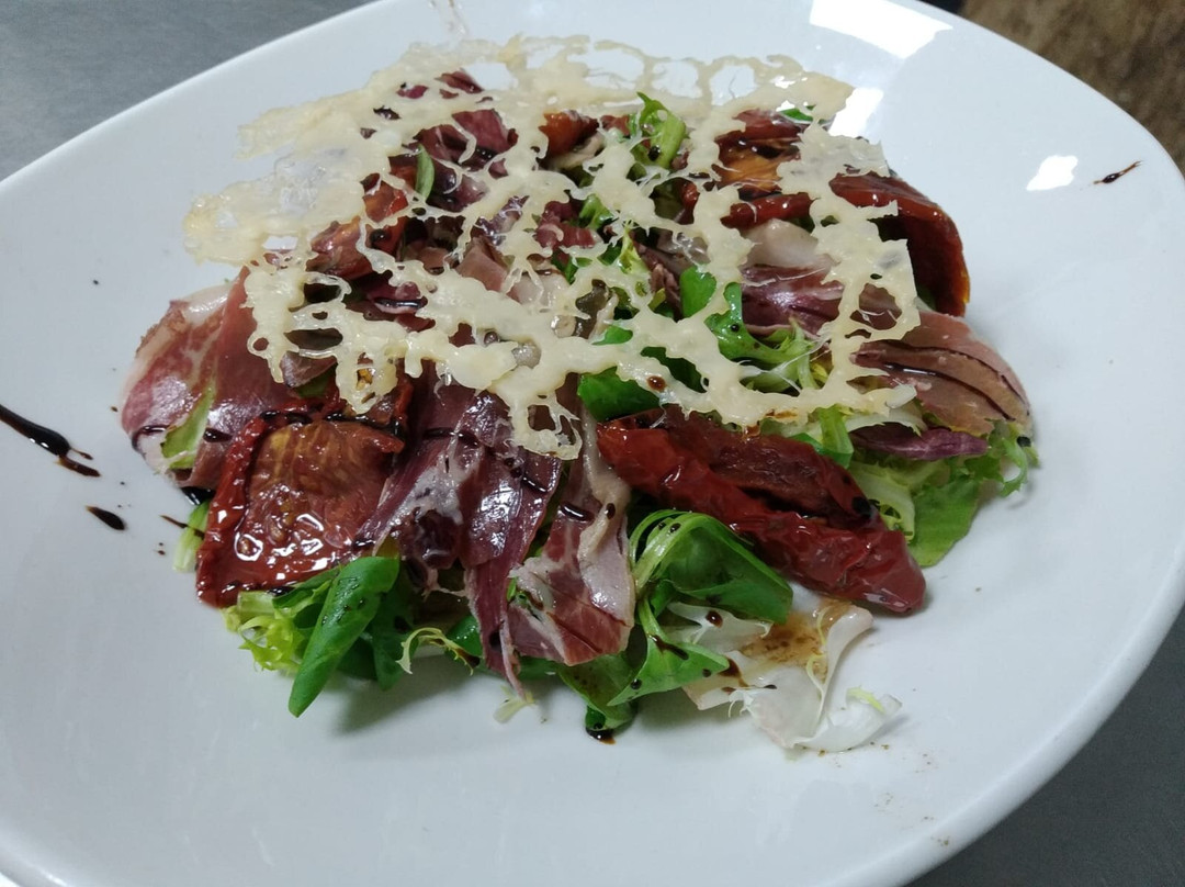 Bar Cafeteria Trebedes Restaurante